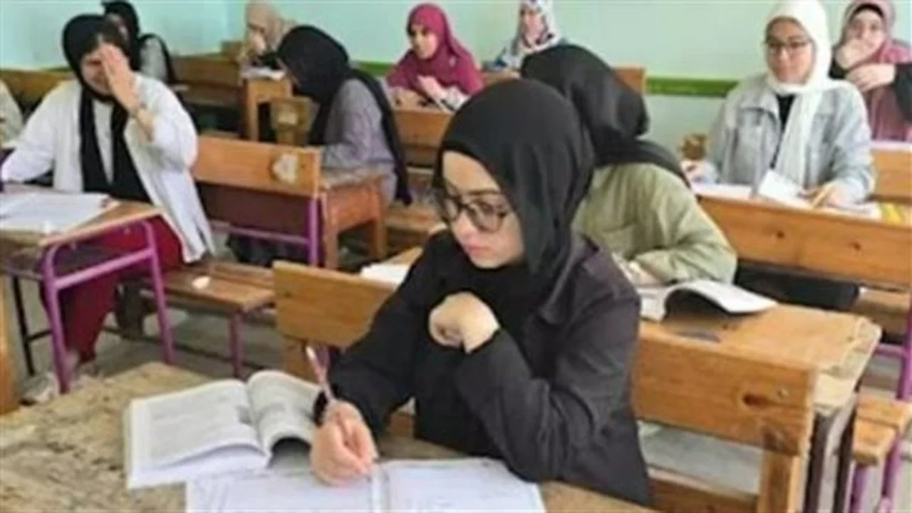 تعديلات هامة.. جدول اختبارات الثانوية العامة لعام 2026 يحدد موعد مادتي العربية والكيمياء